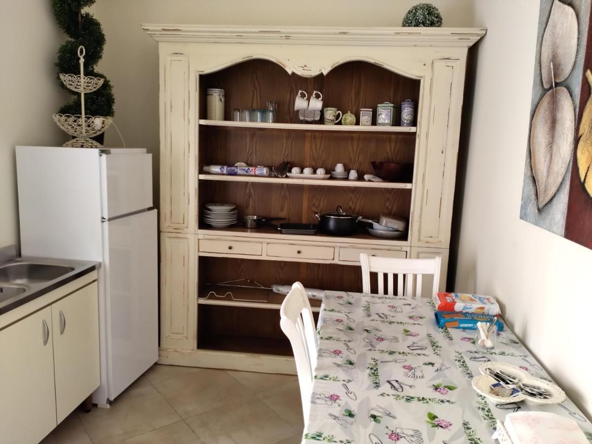 Palazzo Costantini Bed & Breakfast San Donato di Lecce Ngoại thất bức ảnh